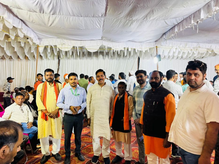 -दरौली प्रखंड के अमरपुर सपही टोला निवासी बिहार भाजपा के प्रदेश मंत्री श्री नंद प्रसाद चौहान जी की पू