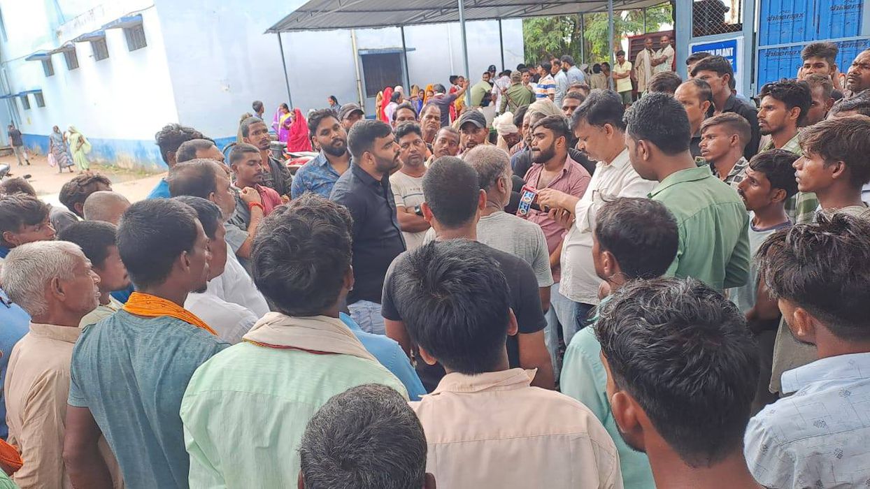 -जिला परिषद सदस्य भभुआ विकास सिंह उर्फ़ लल्लु पटेल जी को  सूचना मिलते ही मौके वारदात पर पहुंचे मृतक क
