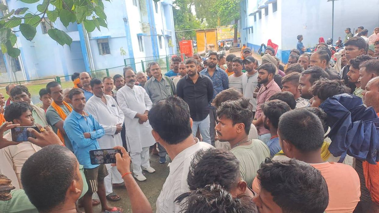 -जिला परिषद सदस्य भभुआ विकास सिंह उर्फ़ लल्लु पटेल जी को  सूचना मिलते ही मौके वारदात पर पहुंचे मृतक क