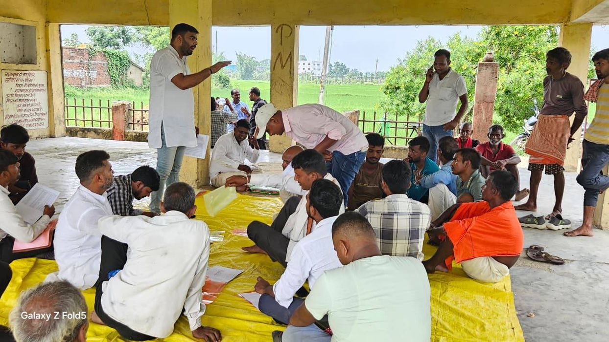 -मतदाता जागरूकता अभियान कार्यक्रम का आज तीसरा दिन मंगलवार दिनांक-12/08/2025 को रामपुर प्रखंड के पसाई