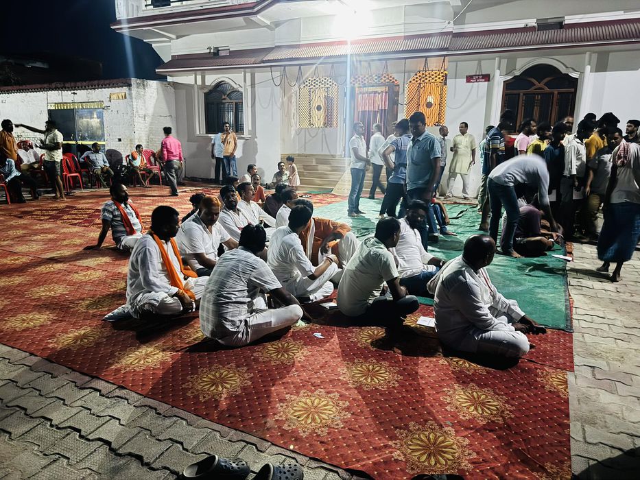 -देश हमें देता है सब कुछ , हम भी तो कुछ देना सीखें।   विधानसभा क्षेत्र के भावी विधायक भाजपा प्रत्या