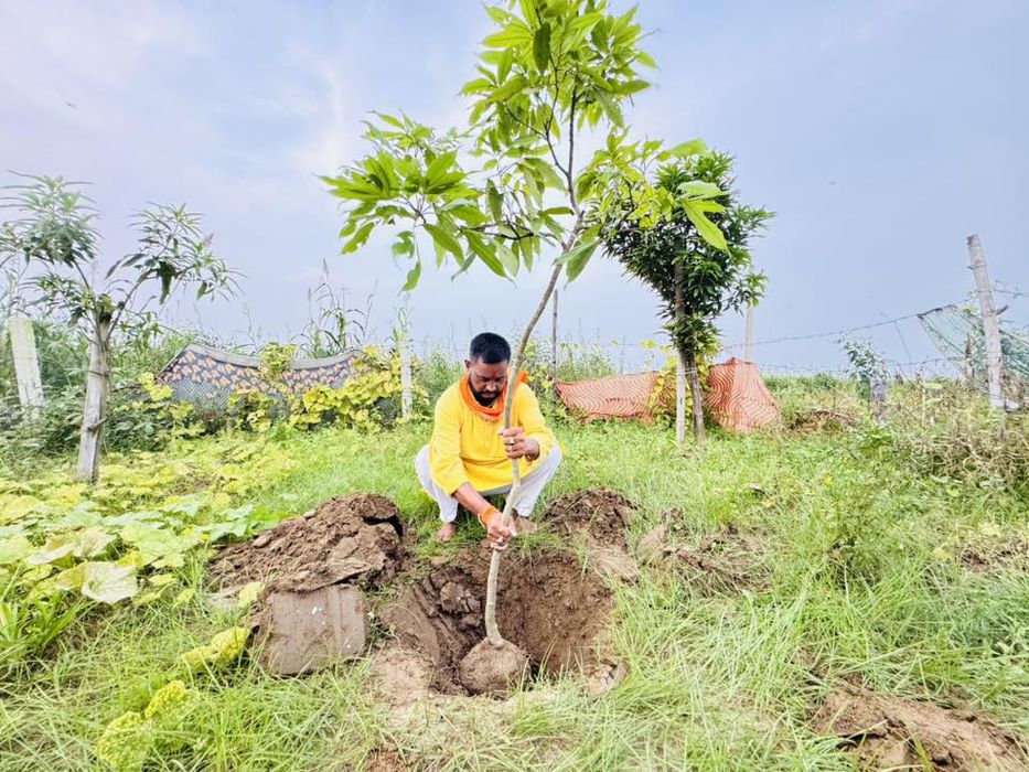 -विधानसभा क्षेत्र के भावी विधायक भाजपा प्रत्याशी मनोज कुमार राम जी ने बताया कि आज माननीय प्रधानमंत्र