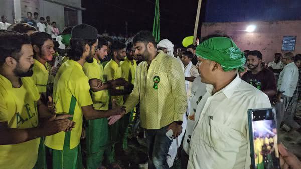 -भभुआ प्रखंड के मोकरी गाँव मे मुहर्रम के तीजा के अवसर पर आयोजित पारम्परिक खेलकूद कार्यक्रम का भभुआ ज