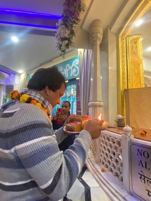 -युवा जदयू राष्ट्रीय अध्यक्ष संजय जी 1 जनवरी को इस्कॉन मंदिर में सपरिवार भगवान श्री कृष्ण की पूजा कर