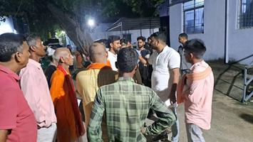 विकास सिंह- रामपुर प्रखंड क़े उचिनर गाँव क़े बचाऊ दूबे की 47 वर्षीय पत्नी प्रीति दूबे की सड़क दुर्घटना में हुई मौत