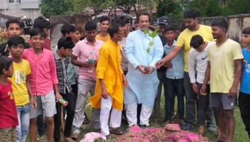 संजय कुमार -  विश्व पर्यावरण दिवस पर नोखा बाजार समिति में किया वृक्षारोपण