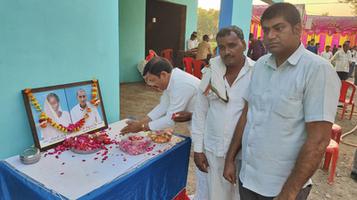 साथियों के सुख-दुख में खड़े रहने के क्रम में सपा प्रदेश सचिव  सर्वेश अम्बेडकर जी बरसी कार्यक्रम में हुए शामिल