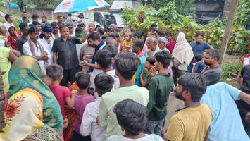 बारिश में भीगता जनसैलाब और अटूट समर्थन मिव पंचायत का विकास सिंह जी ने किया  धन्यवाद