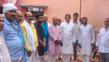 संजय कुमार - नोखा विधानसभा क्षेत्र के राजपुर प्रखंड स्थित पांडे भालुवाही गाँव में आयोजित मांगलिक कार्यक्रम में हुए  शामिल