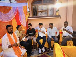 मनोज राम जी की उपस्थिति से शादी समरोह में बना उत्साह का माहौल