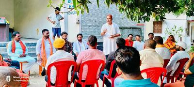 पंडित दीनदयाल उपाध्याय जी के जयंती के उपलक्ष्य में सफाई कार्यक्रम, पौधारोपण एवं पुष्पांजलि कार्यक्रम का हुआ आयोजन