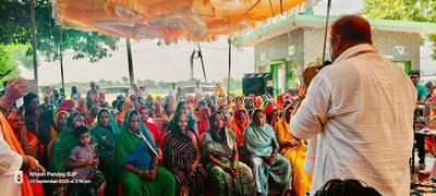 पंडित दीनदयाल उपाध्याय जी के जयंती के उपलक्ष्य में सफाई कार्यक्रम, पौधारोपण एवं पुष्पांजलि कार्यक्रम का हुआ आयोजन