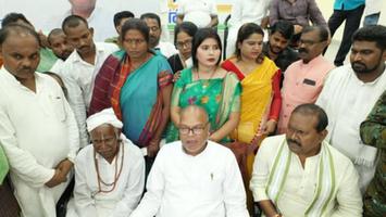 विश्वनाथ राम  - पी.ई.सी. बैठक उपरांत माननीय प्रदेश अध्यक्ष राजेश कुमार जी की प्रेस वार्ता में सहभागिता
