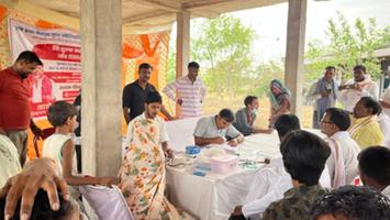 विश्वनाथ राम  - तियरा बाजार में निःशुल्क स्वास्थ्य जांच शिविर का सफल आयोजन