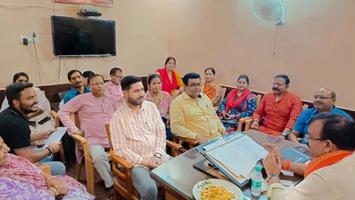 विजय कुमार भुर्जी -  आगामी कार्यक्रमों की रूपरेखा पर कार्ययोजना बैठक में सहभागिता