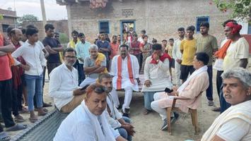 विश्वनाथ राम - हरपुर गांव में सड़क दुर्घटना में श्री निवास चौहान जी की मृत्यु – परिजनों से मिलकर संवेदना व्यक्त की