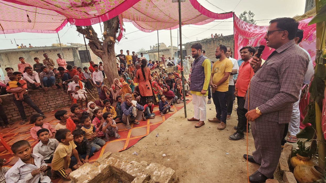 -प्रदेश मंत्री डी.पी भारती जी ने बताया कि ग्राम नागर झूना -बदायूं में आयोजित 5 दिवसीय भागवत कथा में 