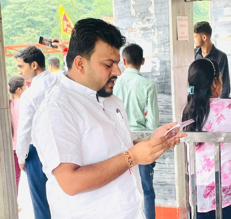 -भाजपा युवा नेता शुभम कौशिक ने बताया कि  आज श्री सिद्धबली धाम, कोटद्वार में हनुमान जी के पावन दर्शन 