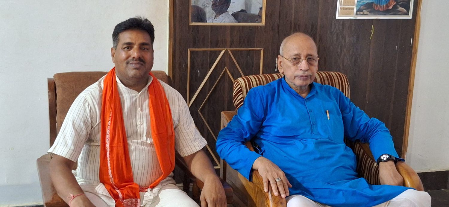 -चंदौली सकलडीहा विधानसभा के विधायक प्रत्याशी एवं भाजपा पार्टी के सदस्य सुर्यमुनि तिवारी जी ने बताया 