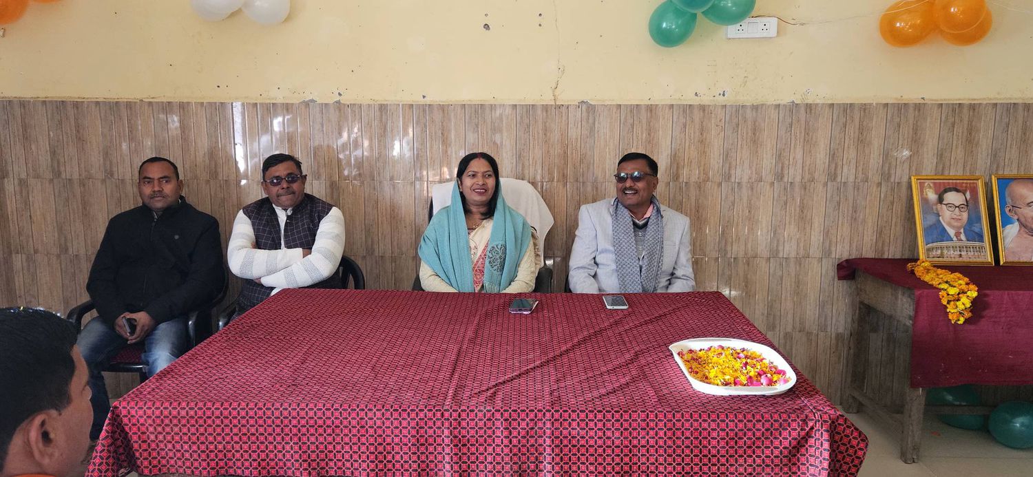 -77वें पावन गणतंत्र दिवस के अवसर पर कार्यालय विकास खण्ड अम्बियापुर (बिल्सी), जनपद बदायूँ में गरिमामय