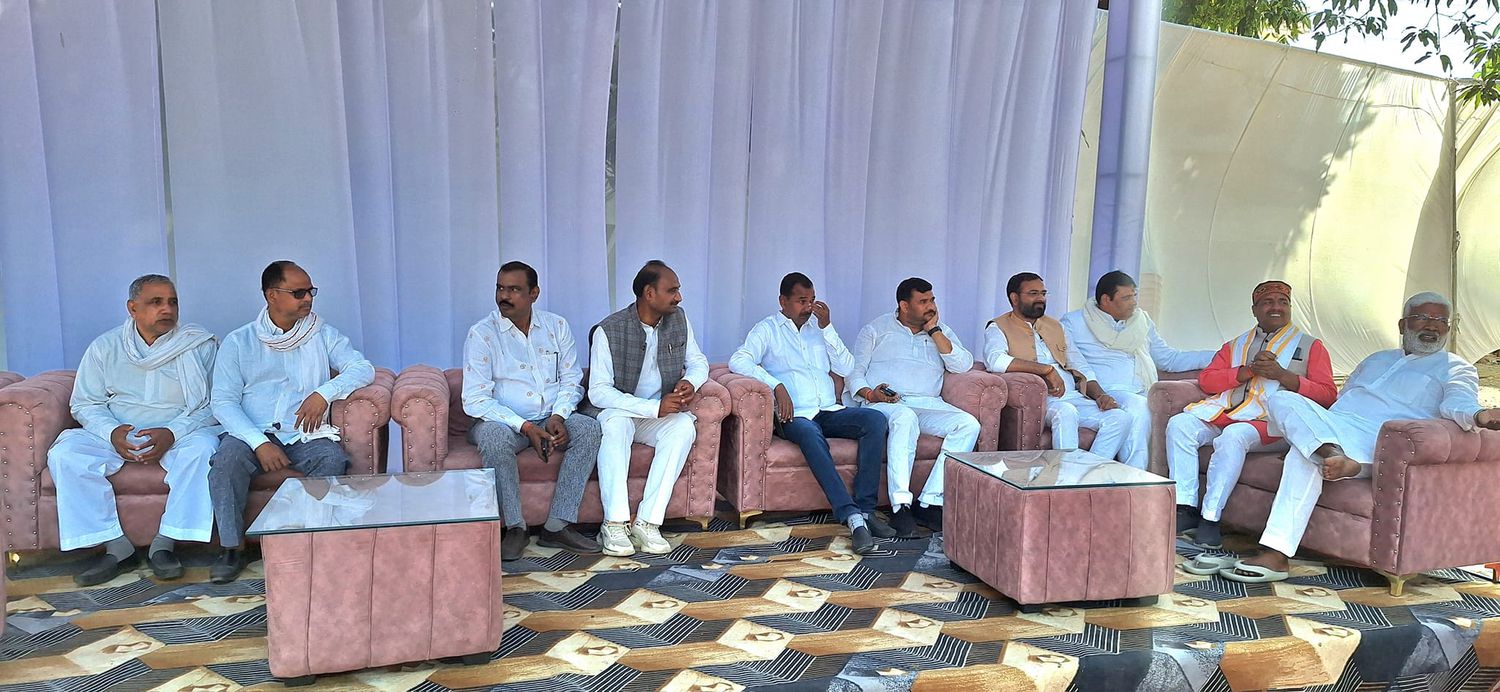 -“भगवान हर जगह नहीं हो सकते इसलिए उन्होंने माँ बनायीं है”. चंदौली के जनसेवक सूर्यमुनि तिवारी जी