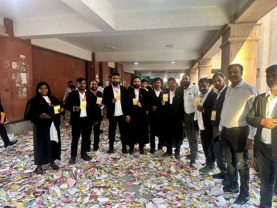 -बार काउंसिल ऑफ उत्तर प्रदेश के सदस्य पद के लिए वर्ष 2026 में आयोजित चुनाव में लखनऊ में 12 मार्च 202