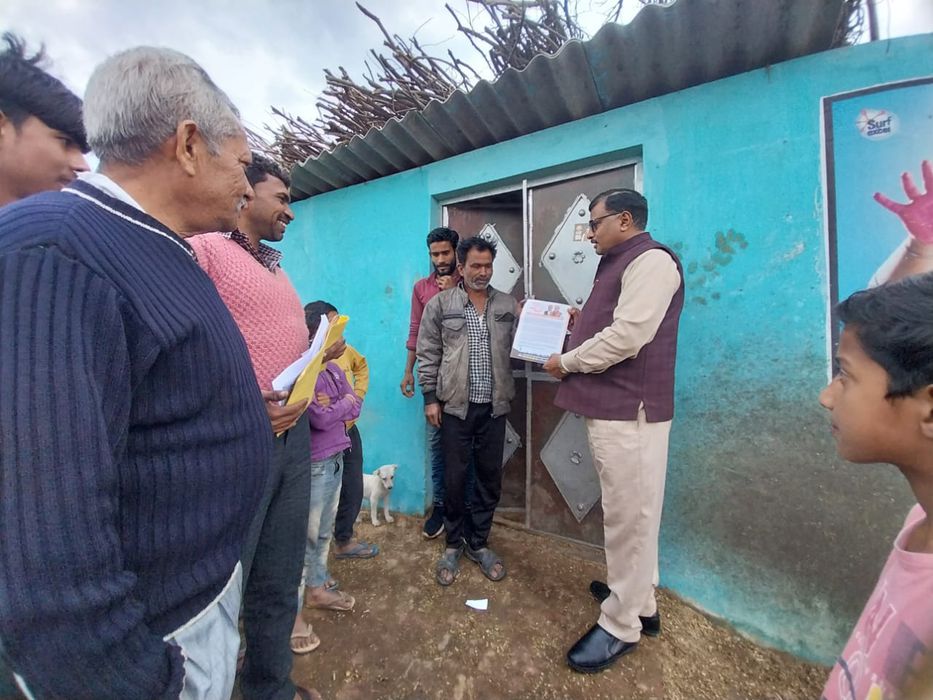 -प्रदेश मंत्री डी.पी भारती जी ने बताया कि बदायूं-. विधानसभा -बिल्सी के बूथ संख्या 31 ग्राम निरंजनपुर