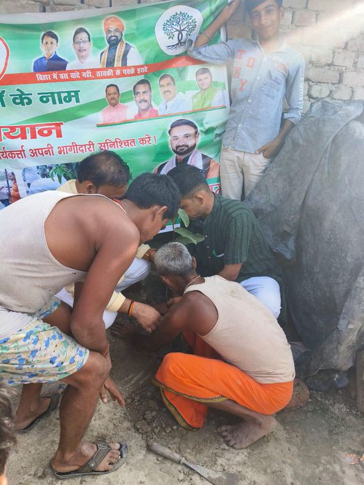 -भाजपा बिहार प्रदेश के महादलित प्रकोष्ठ एवं जिला संयोजक सचिन राम जी ने बताया कि पर्यावरण की स्थिरता 