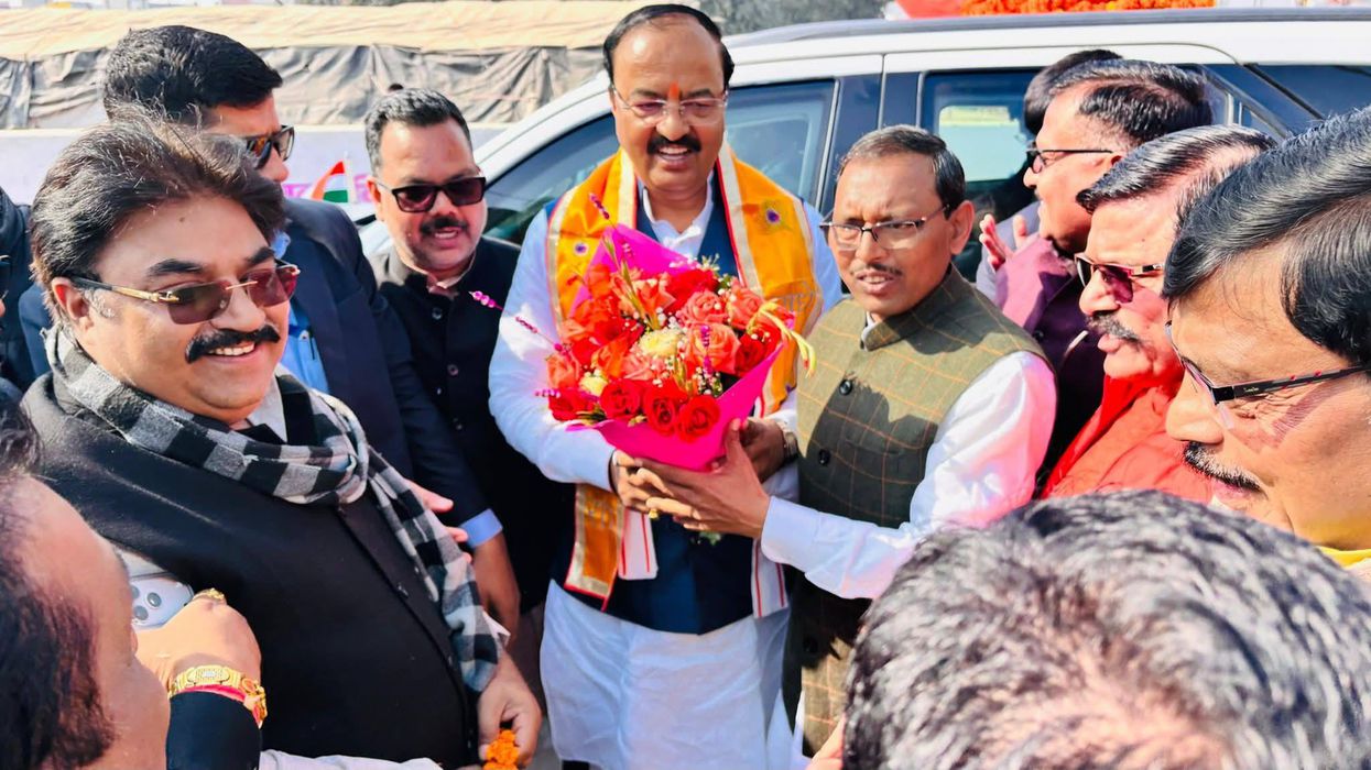 -भाजपा कार्यालय पर आयोजित मतदाता विशेष गहन पुनरीक्षण (SIR) अभियान की समीक्षा बैठक में वरिष्ठ भाजपा न