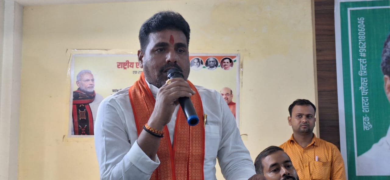 -पूर्व विधानसभा प्रत्याशी भारतीय जनता पार्टी के नेता सूर्यमुनि जी ने बताया कि जनपद मुख्यालय चंदौली स