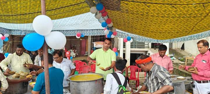 -सावन मास के पावन महीने पर  राजधानी लखनऊ गोसाईगंज स्थित नगर पंचायत बलियाखेड़ा वार्ड के निवासी राम नि