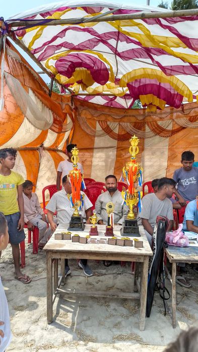 -आज जिला परिषद क्षेत्र के छाजन खरियार में आयोजित क्रिकेट टूर्नामेंट के फाइनल मैच में शामिल होकर सचिन