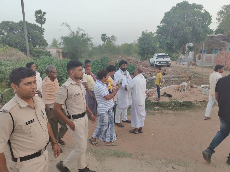 -पिछले दिनों आयोजित जनसंवाद कार्यक्रम में पालीगंज प्रखंड के जम्हारू इमामगंज पंचायत अंतर्गत जम्हारू ग