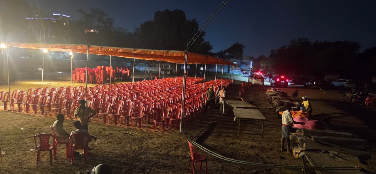 -वाराणसी स्थित कटिंग मेमोरियल इंटर कॉलेज में आगामी 1 मई को आयोजित होने वाले कार्यक्रम की तैयारियों क