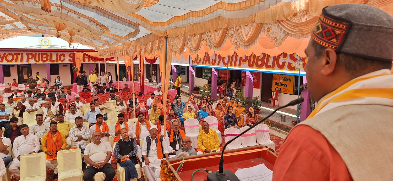 -चंदौली के जनसेवक सूर्यमुनि तिवारी जी ने बताया कि  उत्तर प्रदेश आज विधानसभा पंडित दीनदयाल उपाध्याय न