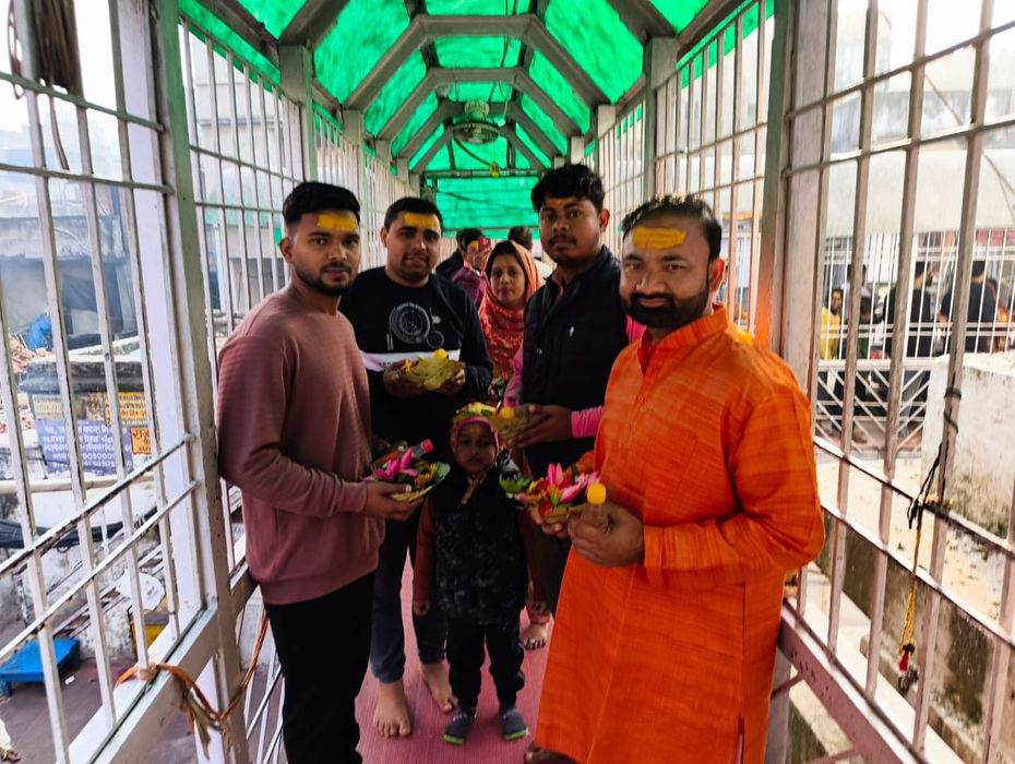 -आज झारखंड के देवघर स्थित प्रसिद्ध बाबा बैद्यनाथ धाम में सचिन राम जी ने बाबा भोलेनाथ के दरबार में वि