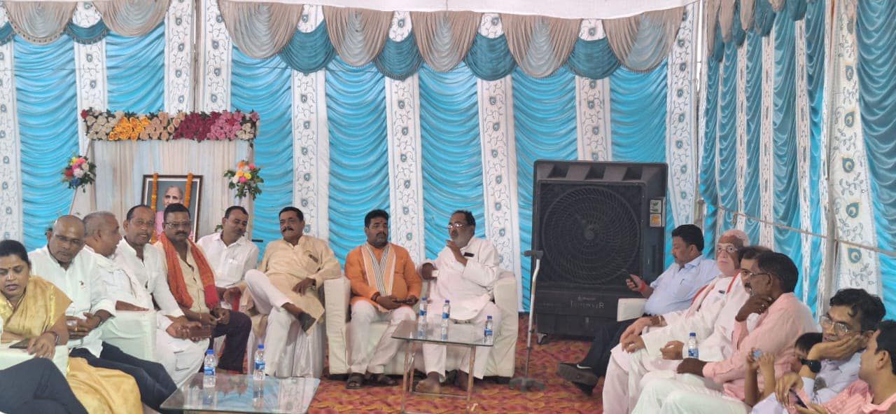-पूर्व विधानसभा प्रत्याशी भारतीय जनता पार्टी के नेता सूर्यमुनि तिवारी जी ने बताया कि वे विधानसभा पंड