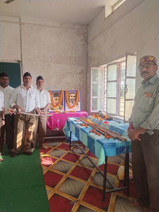 -आज राष्ट्रसेवा, धर्म एवं संस्कृति को समर्पित राष्ट्रीय स्वयंसेवक संघ के स्थापना दिवस एवं विजयदशमी क