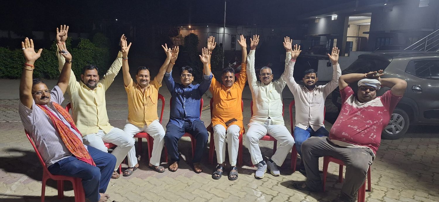 -पूर्व विधानसभा प्रत्याशी भारतीय जनता पार्टी के नेता सूर्यमुनि तिवारी जी ने बताया कि अद्भुत समर्पण, 