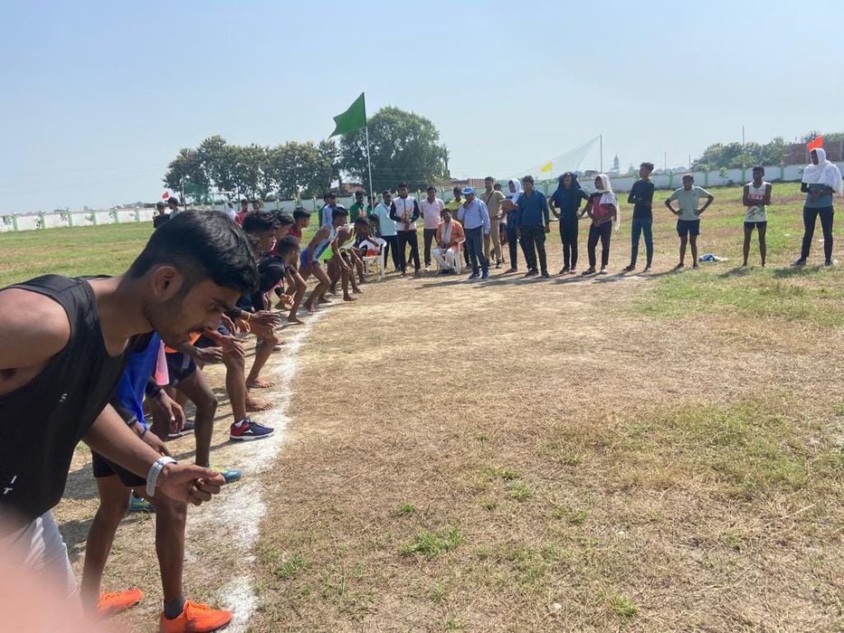 -पूर्व विधानसभा प्रत्याशी भारतीय जनता पार्टी के नेता सूर्यमुनि तिवारी जी ने बताया कि वे यूनिवर्सल पब