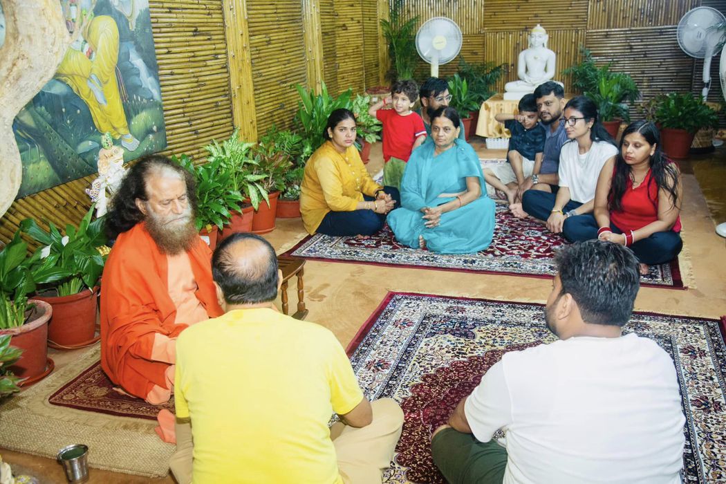 -भारतीय जनता पार्टी युवा मोर्चा, उत्तर प्रदेश के संकल्पित युवा नेता शुभम कौशिक जी आज ऋषिकेश में परमा