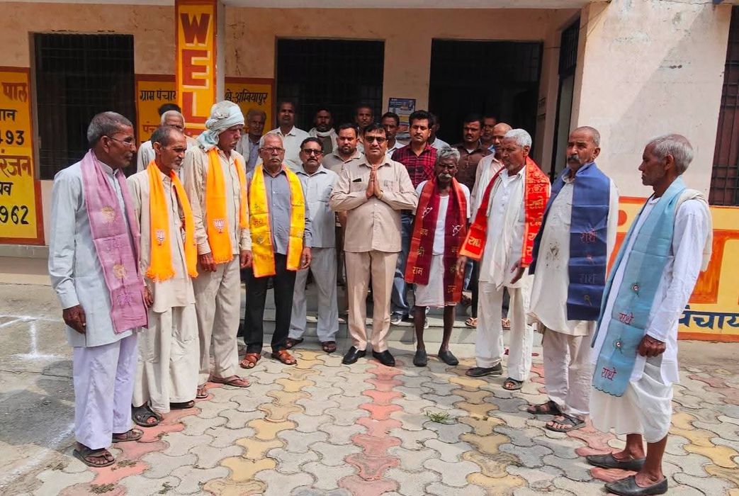 -भारतीय जनता पार्टी के 47वें स्थापना दिवस के अवसर पर “गांव चलो अभियान” के अंतर्गत ग्राम सहसपुर, विका