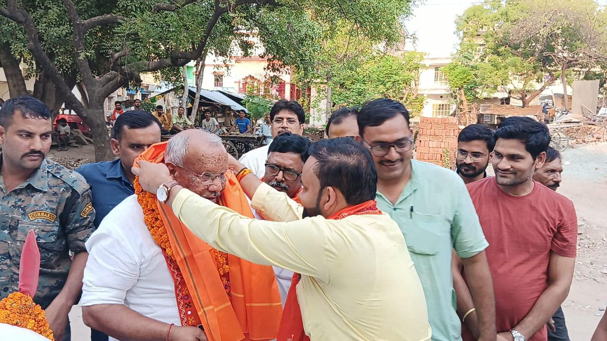 -बिहार राज्य के सकरा प्रखंड के स्थानीय भाजपा कार्यालय में वैश्य समाज के कार्यकर्ताओं की विशेष बैठक क