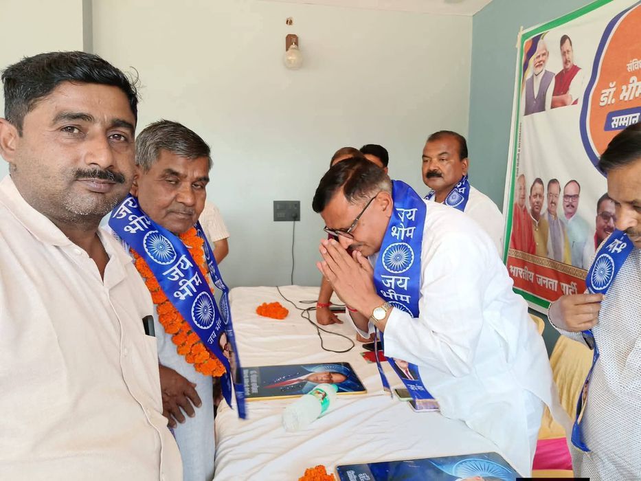 -बिसौली (बदायूं) में संविधान निर्माता भारत रत्न बाबा साहेब डॉ. भीमराव अंबेडकर जी के पावन जन्मोत्सव क