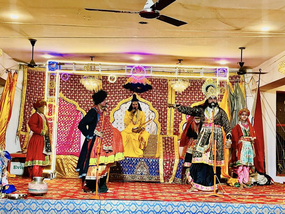 -लखनऊ के ठाकुरगंज स्थित श्री कल्याणगिरी मंदिर में चल रही सात दिवसीय श्रीकृष्ण लीला में शनिवार रविवार