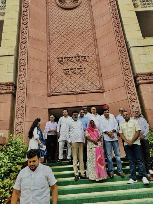 -“लोकतंत्र के मंदिर की एक अविस्मरणीय यात्रा ”  भाजपा युवा नेता शुभम कौशिक ने बताया कि  मानसून सत्र क