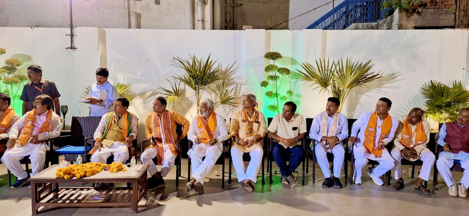 -पूर्व विधानसभा प्रत्याशी भारतीय जनता पार्टी के नेता सूर्यमुनि तिवारी जी ने बताया कि आज उमा रेजीडेंस