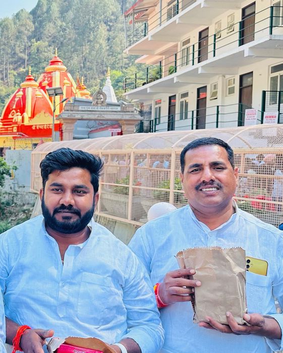 -भारतीय जनता पार्टी, चंदौली के संकल्पित एवं जुझारू नेता सूर्यमुनि तिवारी जी  ने बताया कि आज हनुमान ज