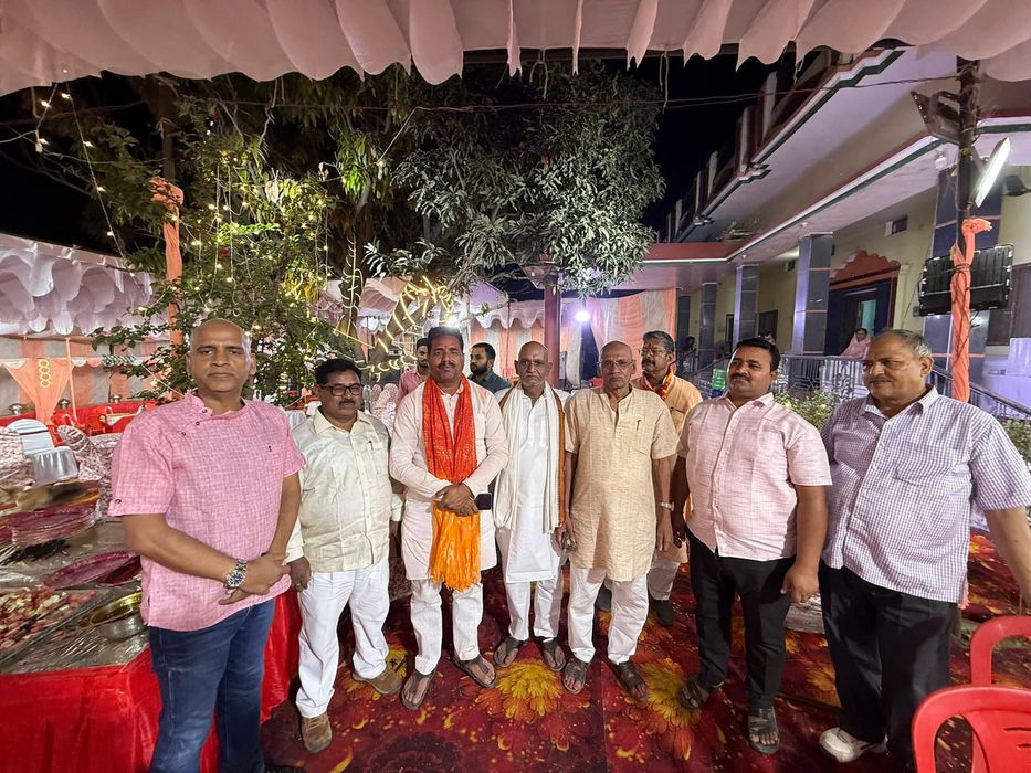 -विधानसभा सकलडीहा क्षेत्र के ग्राम मझिलेपुर में आयोजित श्री वीरेंद्र कुमार पाण्डेय जी के पूज्य पिताज