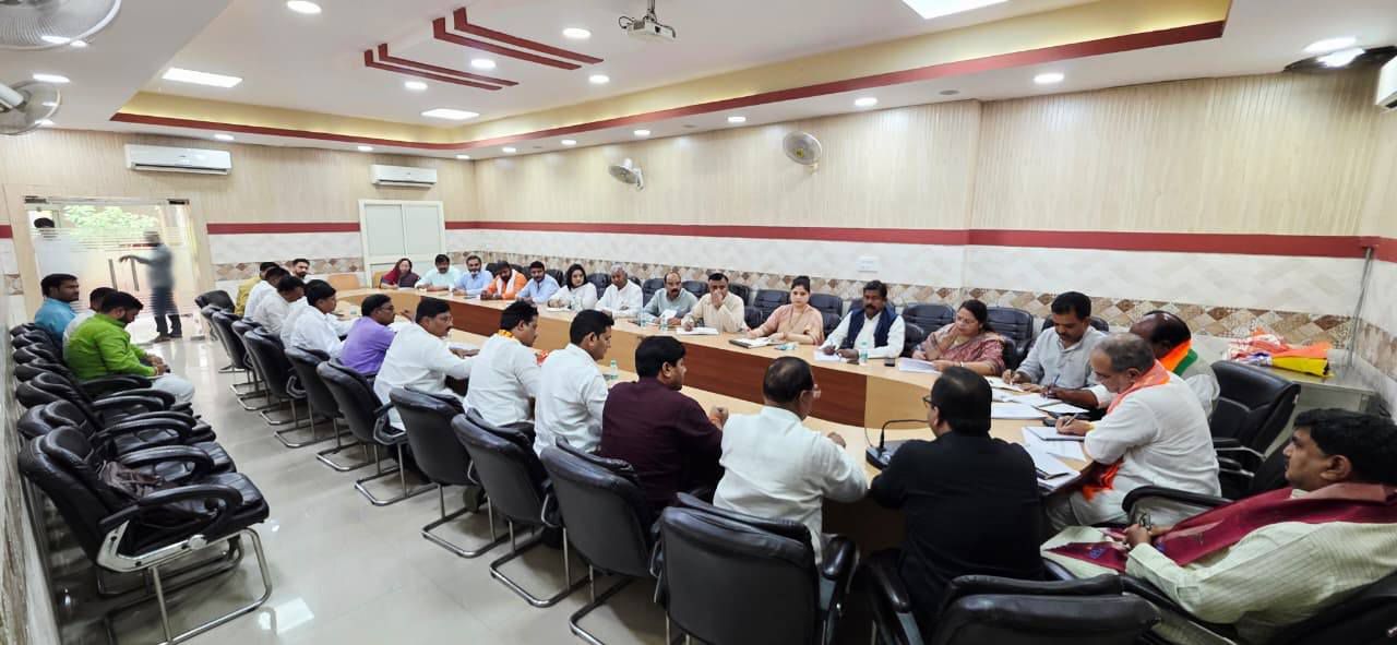 -प्रदेश मंत्री डी.पी भारती जी ने बताया कि लखनऊ भाजपा प्रदेश कार्यालय पर आयोजित "डॉ. अम्बेडकर सर्कल स